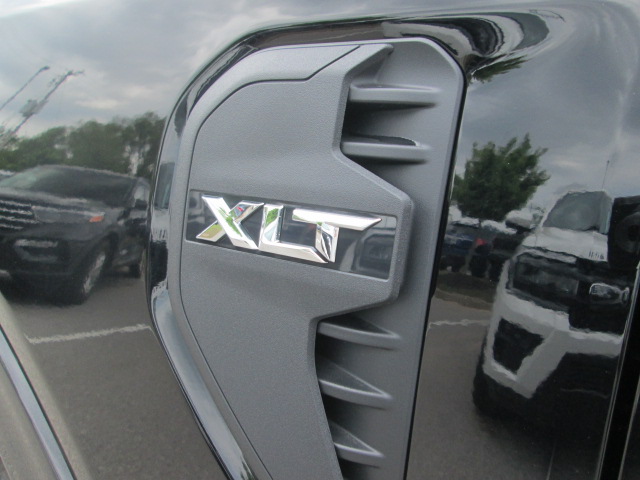 2024 Ford Ranger XLT 4WD 5ft Box photo