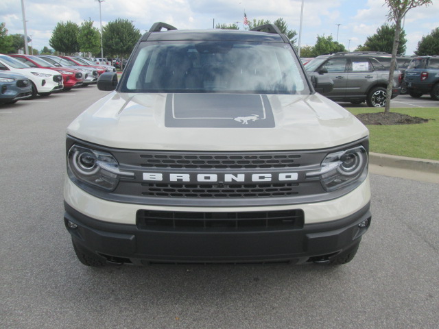 2024 Ford Bronco Badlands 4WD Sport photo