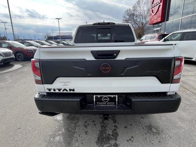 2024 Nissan Titan PRO-4X 4WD photo