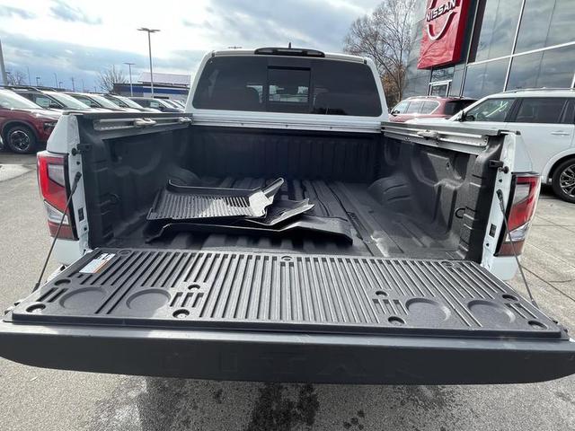2024 Nissan Titan PRO-4X 4WD photo