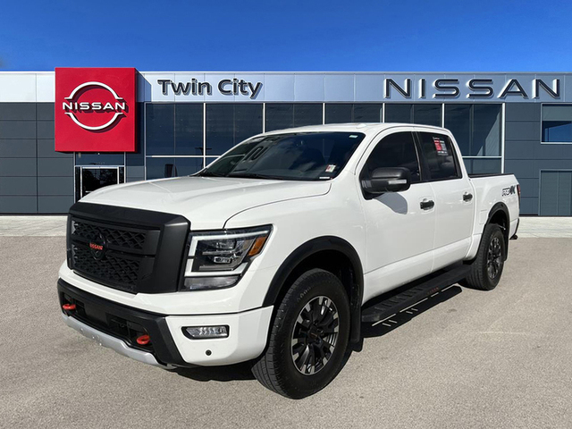 2021 Nissan Titan PRO-4X 4WD photo