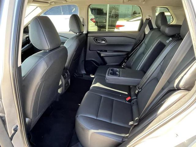 2023 Nissan Rogue SL AWD photo