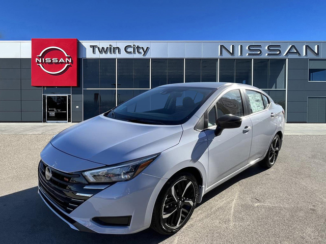 The 2025 Nissan Versa SR photos