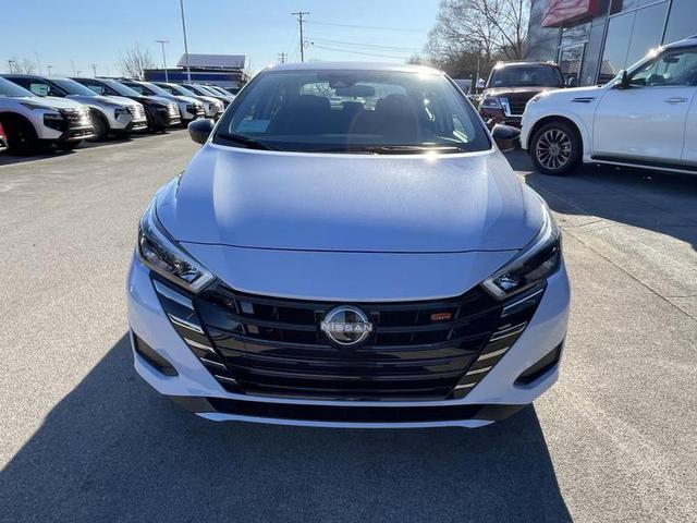 2025 Nissan Versa SR photo