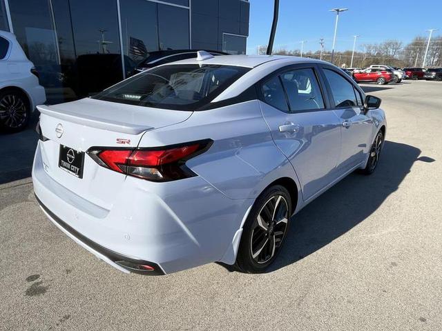 2025 Nissan Versa SR photo
