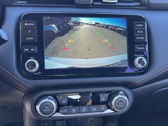 2025 Nissan Versa SR photo