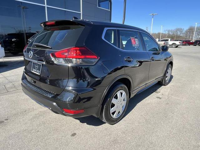 2017 Nissan Rogue S FWD photo