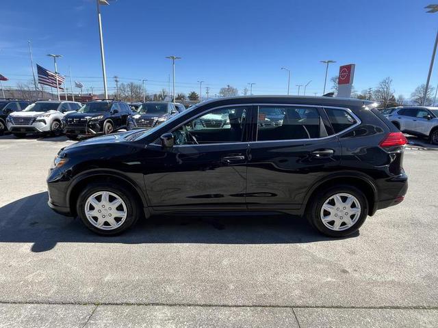 2017 Nissan Rogue S FWD photo