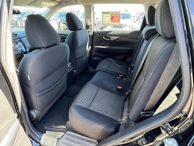 2017 Nissan Rogue S FWD photo