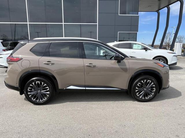 2024 Nissan Rogue Platinum AWD photo