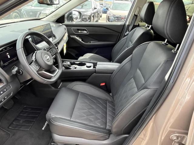 2024 Nissan Rogue Platinum AWD photo