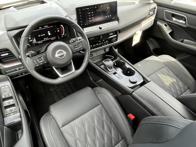 2024 Nissan Rogue Platinum AWD photo