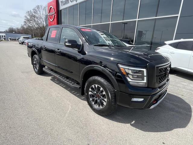 2024 Nissan Titan PRO-4X 4WD photo