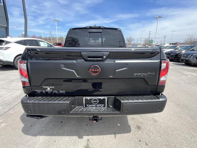 2024 Nissan Titan PRO-4X 4WD photo