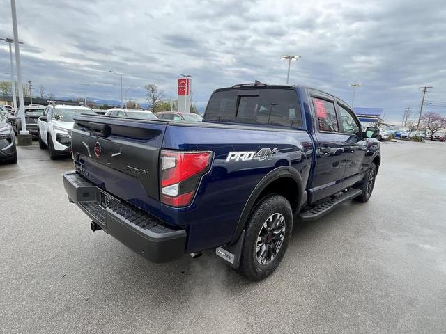 2023 Nissan Titan PRO-4X 4WD photo