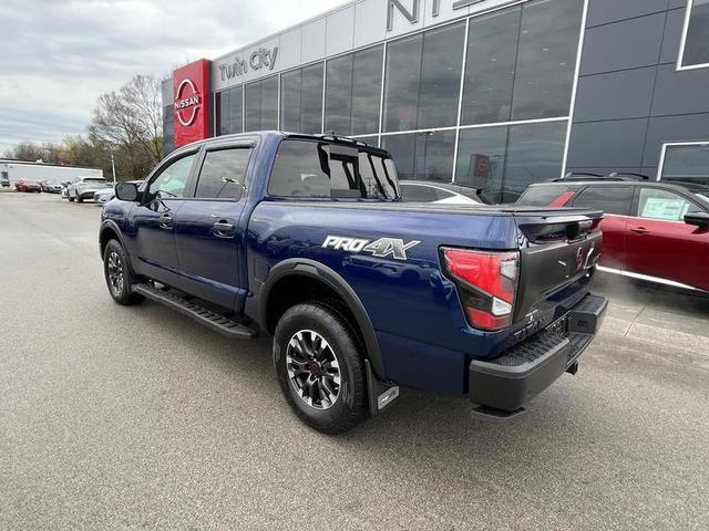2023 Nissan Titan PRO-4X 4WD photo