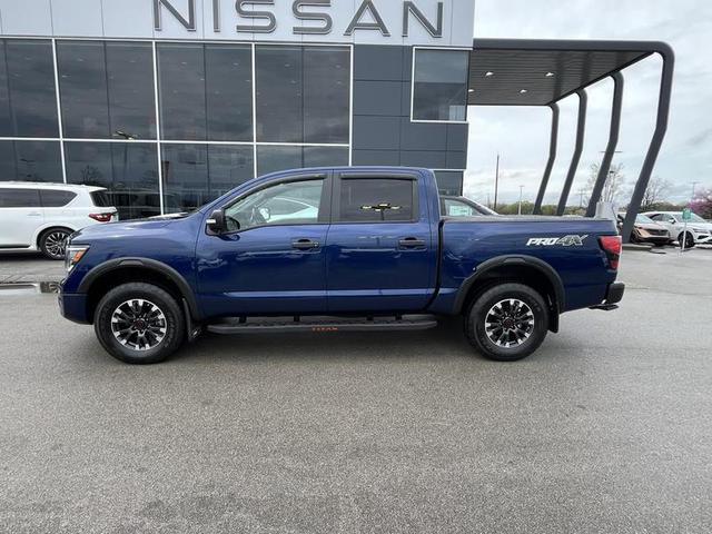 2023 Nissan Titan PRO-4X 4WD photo