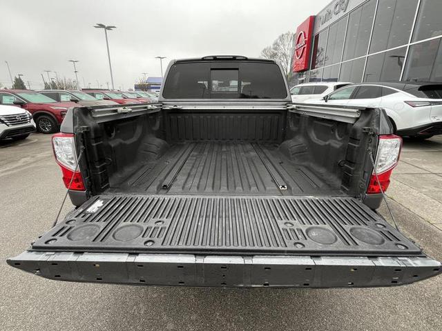 2019 Nissan Titan SV 4WD photo