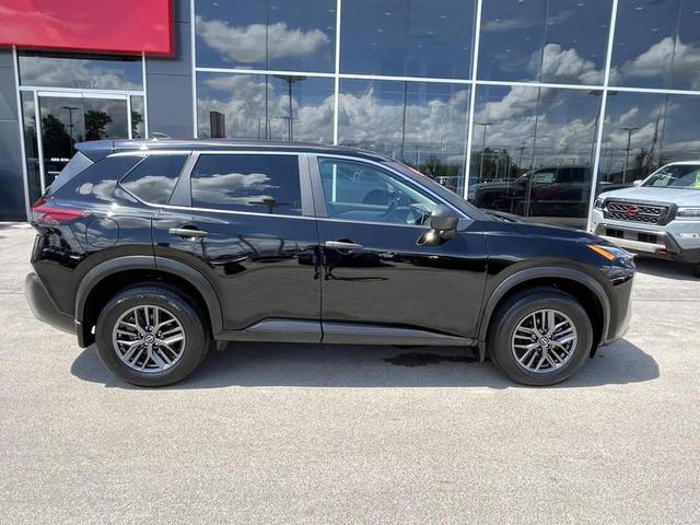 2023 Nissan Rogue S FWD photo