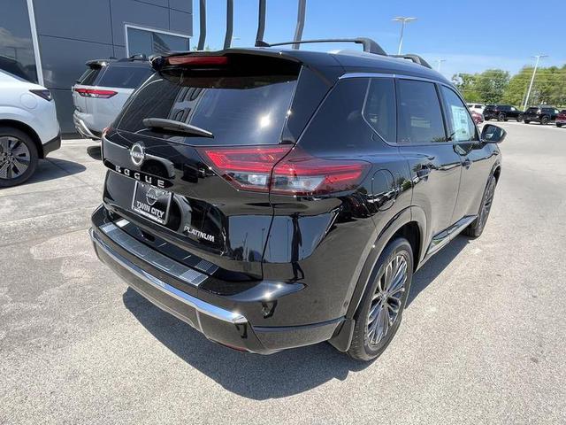 2025 Nissan Rogue Platinum FWD photo