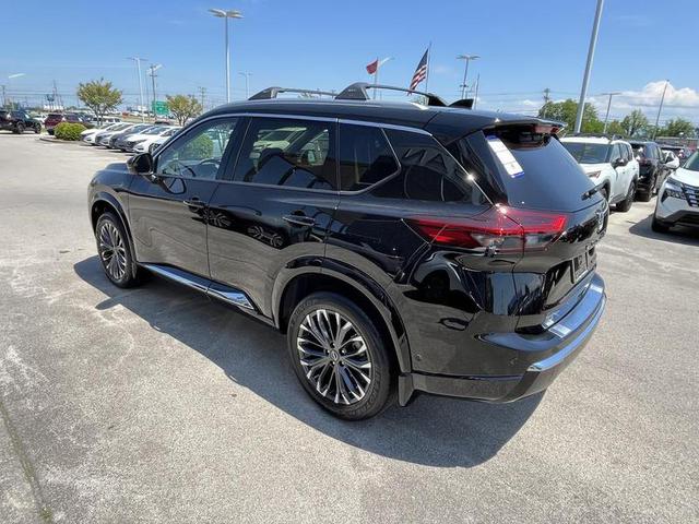 2025 Nissan Rogue Platinum FWD photo