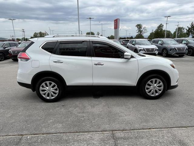 2016 Nissan Rogue S FWD photo