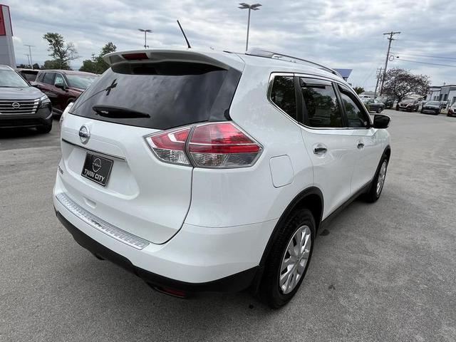 2016 Nissan Rogue S FWD photo