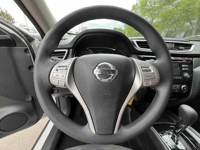 2016 Nissan Rogue S FWD photo