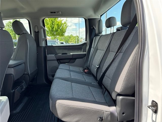 2025 Ford F-250 XL SD 4WD 6.75ft Box photo