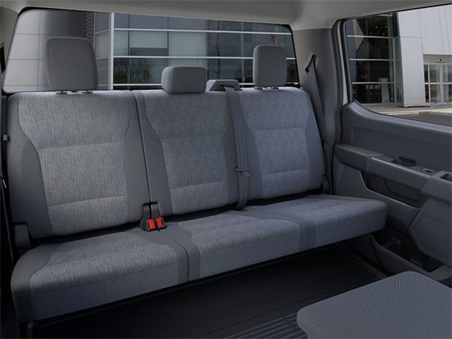 2025 Ford F-250 XL SD 4WD 6.75ft Box photo
