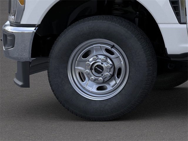 2025 Ford F-250 XL SD 4WD 6.75ft Box photo