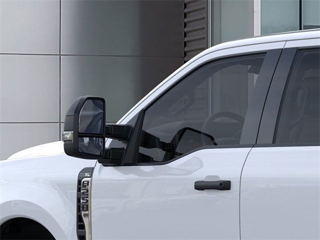 2025 Ford F-250 XL SD 4WD 6.75ft Box photo