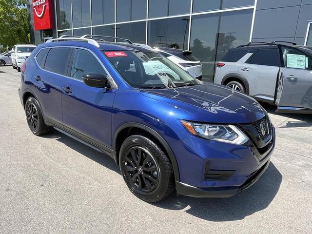 2020 Nissan Rogue SV FWD photo