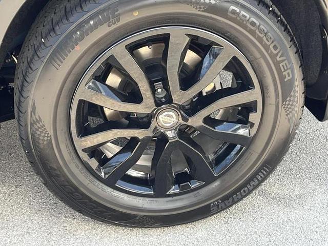 2020 Nissan Rogue SV FWD photo