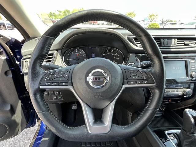 2020 Nissan Rogue SV FWD photo