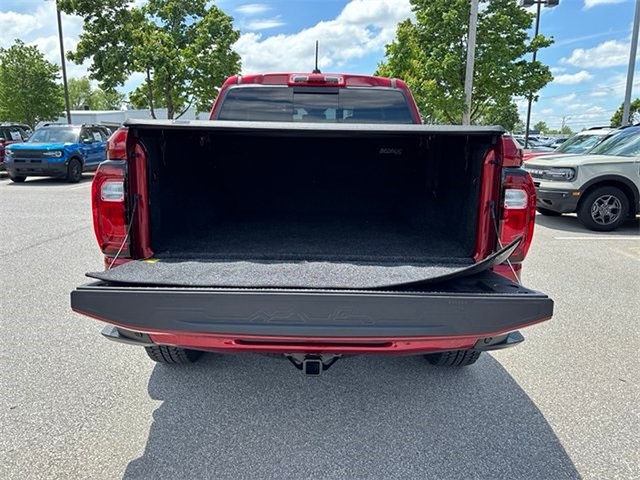 2023 GMC Canyon AT4 4WD photo