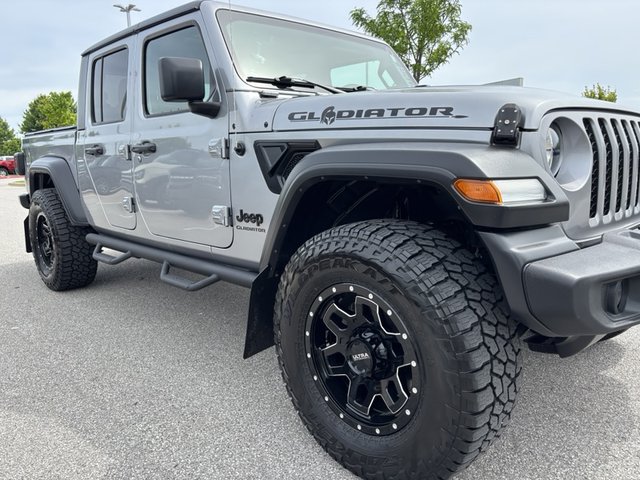 2021 Jeep Gladiator Sport 4WD photo