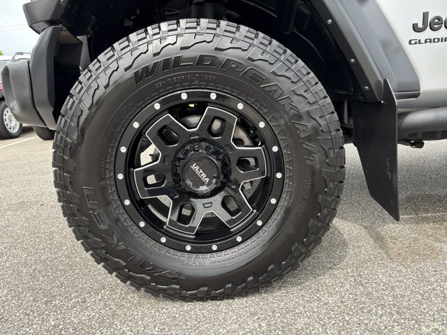 2021 Jeep Gladiator Sport 4WD photo