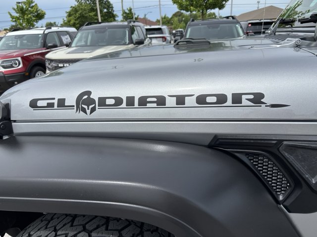 2021 Jeep Gladiator Sport 4WD photo
