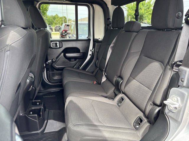 2021 Jeep Gladiator Sport 4WD photo
