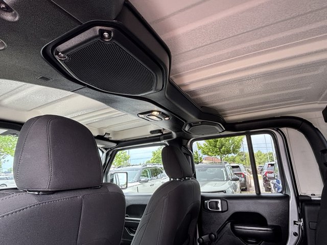 2021 Jeep Gladiator Sport 4WD photo