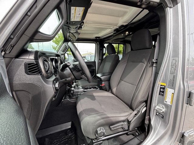 2021 Jeep Gladiator Sport 4WD photo