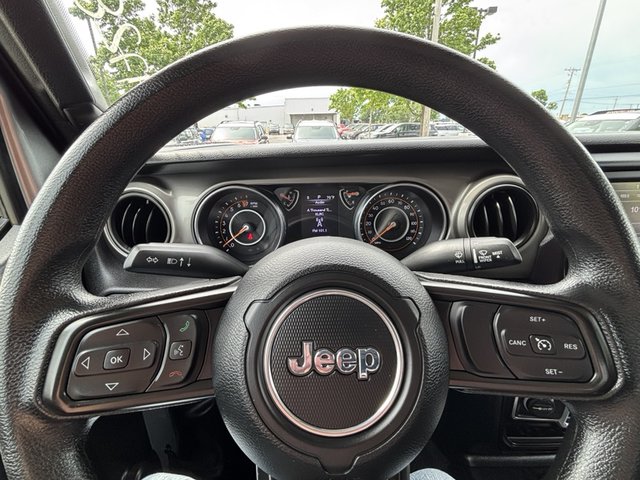 2021 Jeep Gladiator Sport 4WD photo