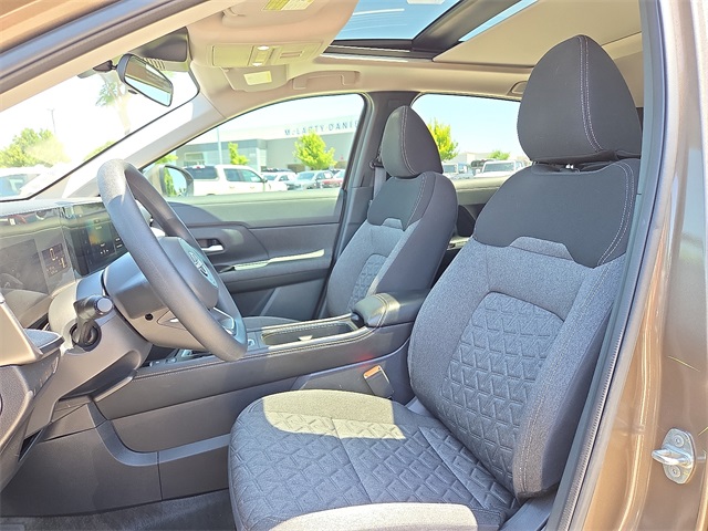 2025 Nissan Kicks SV AWD photo