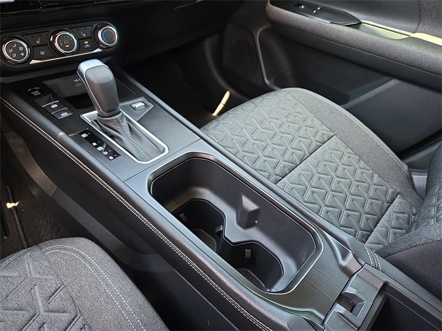 2025 Nissan Kicks SV AWD photo