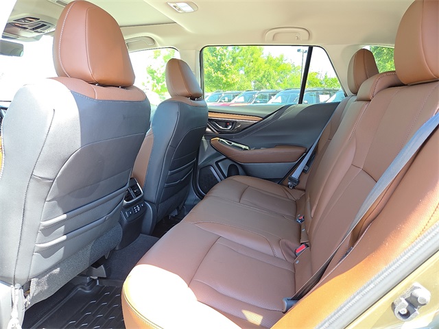 2023 Subaru Outback Touring photo