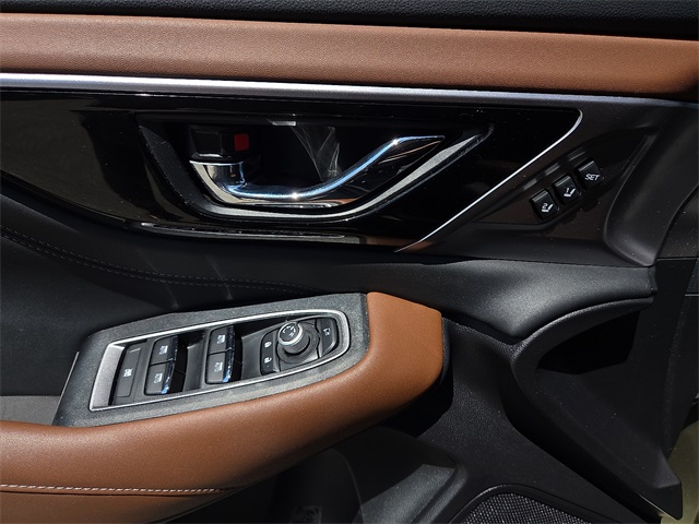 2023 Subaru Outback Touring photo