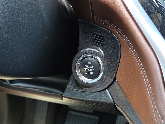 2023 Subaru Outback Touring photo