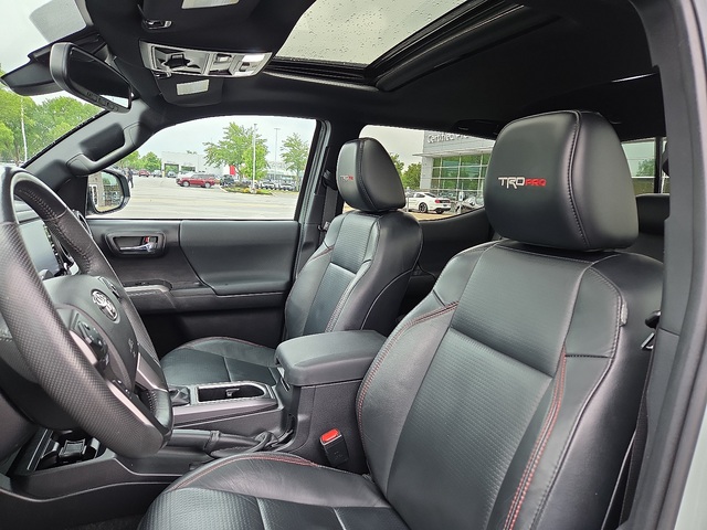 2021 Toyota Tacoma 4WD 5ft Bed photo
