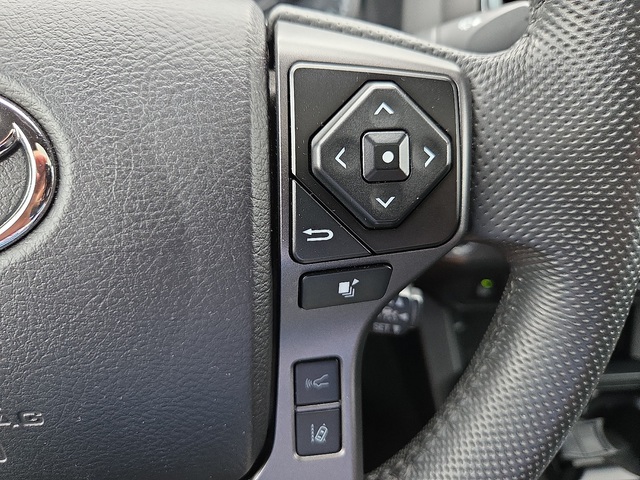 2021 Toyota Tacoma 4WD 5ft Bed photo
